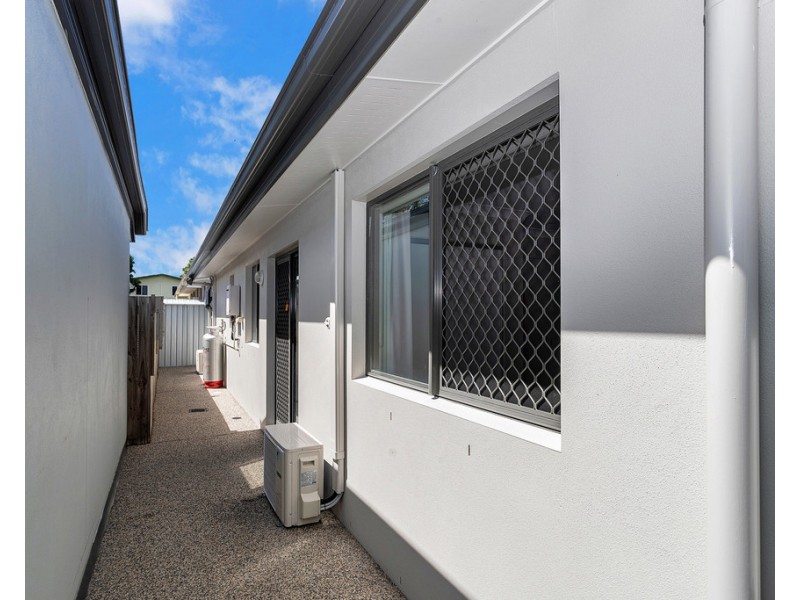 2E Mansfield Drive, Beaconsfield QLD 4740