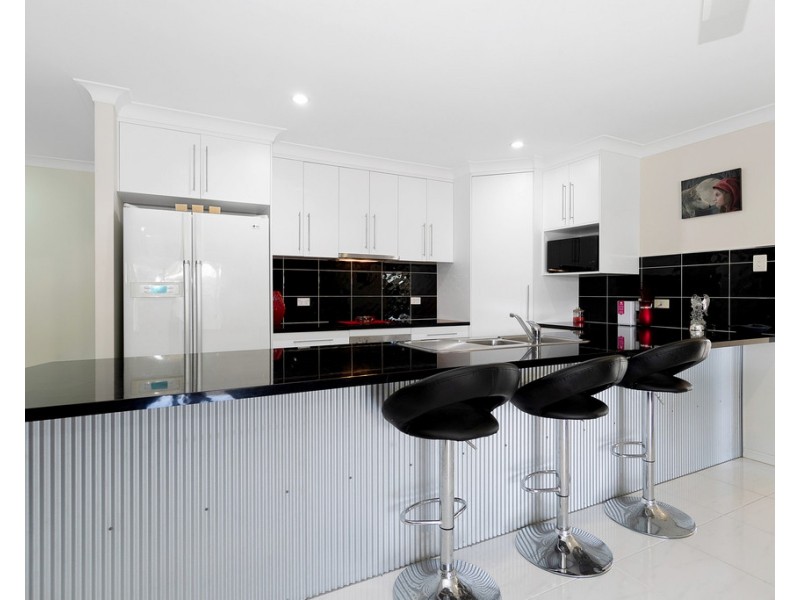 17 Collett Court, Marian QLD 4753