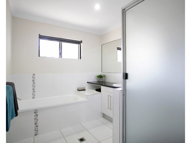 17 Collett Court, Marian QLD 4753