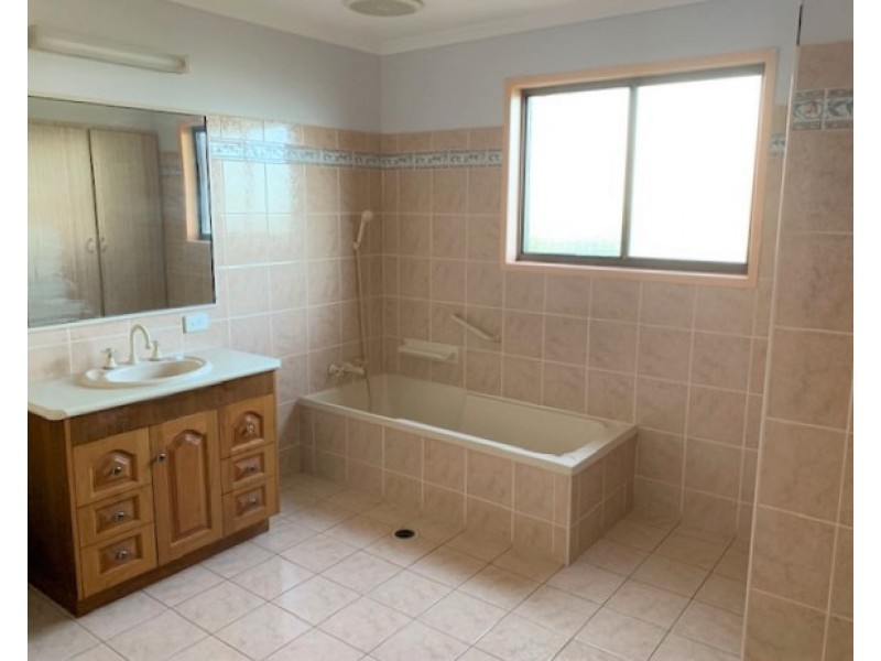 29 Benson Street, Mount Pleasant QLD 4740