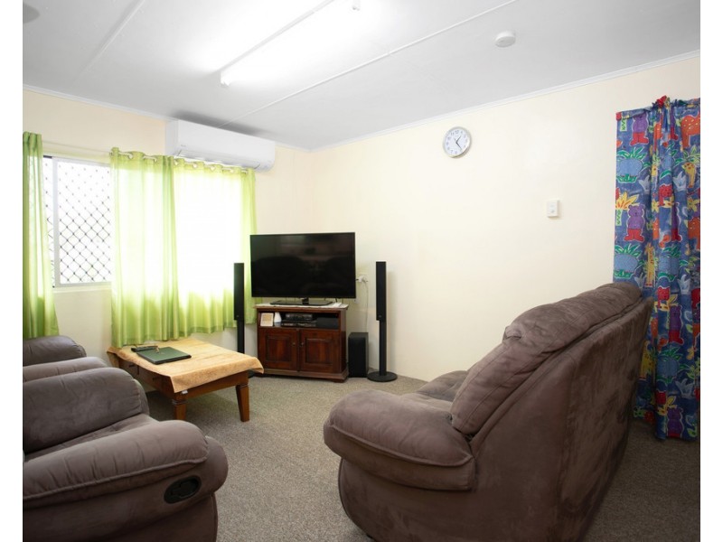 2 Drew Street, Finch Hatton QLD 4756