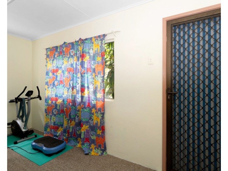 2 Drew Street, Finch Hatton QLD 4756