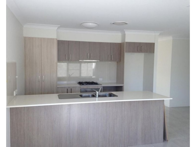 37 Joseph Court, Glenella QLD 4740