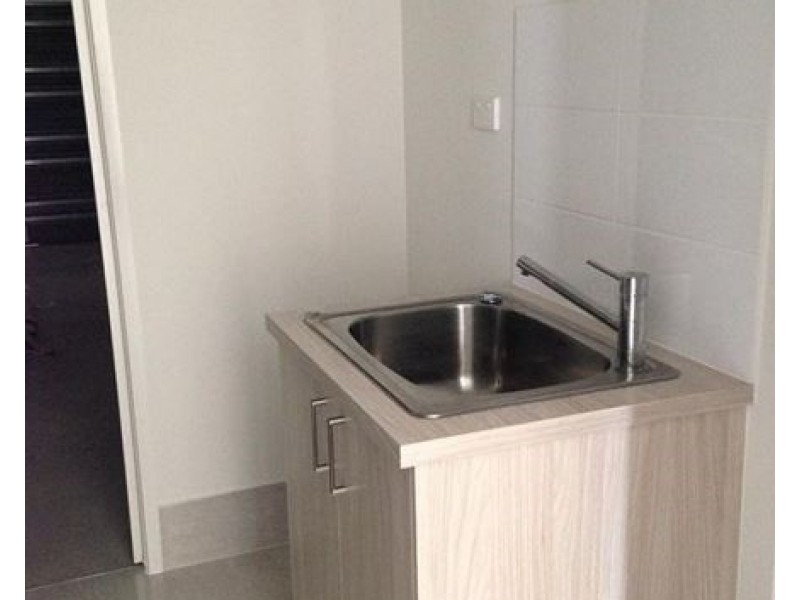 37 Joseph Court, Glenella QLD 4740