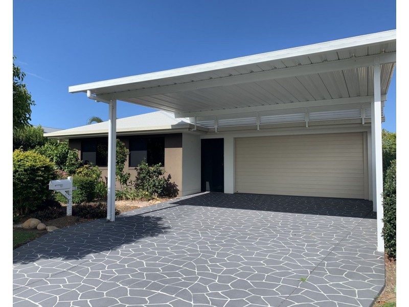 15 Village Circuit, Eimeo QLD 4740