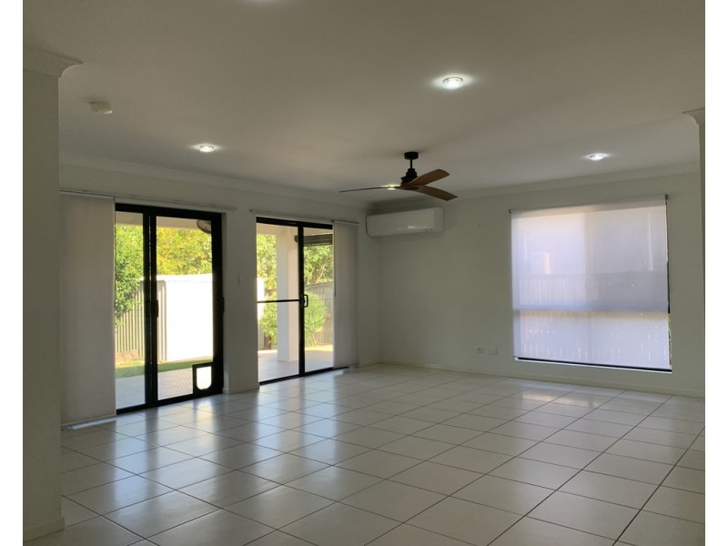15 Village Circuit, Eimeo QLD 4740