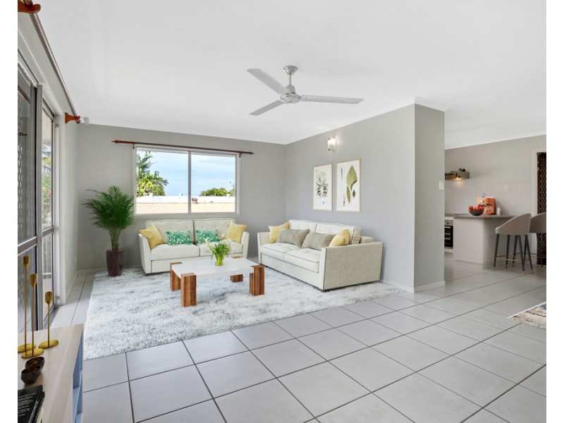 7 Geoffrey Thomas Drive, Bucasia QLD 4750