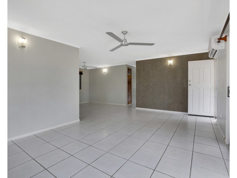 7 Geoffrey Thomas Drive, Bucasia QLD 4750