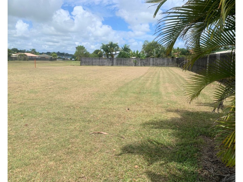 45 Pioneer Street, Glenella QLD 4740