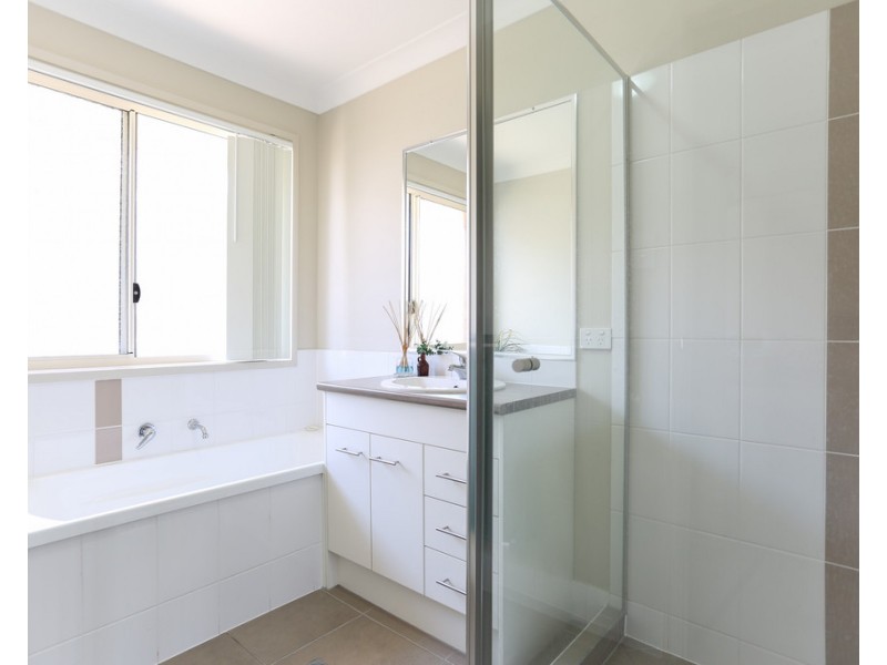 66 Dawson Boulevard, Rural View QLD 4740