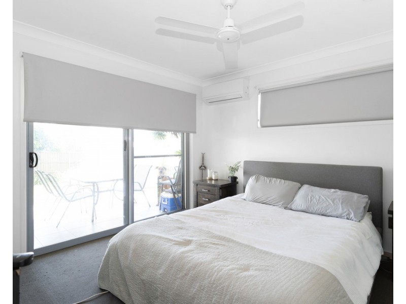 1 and 2/57 Phoenix Crescent, Rural View QLD 4740