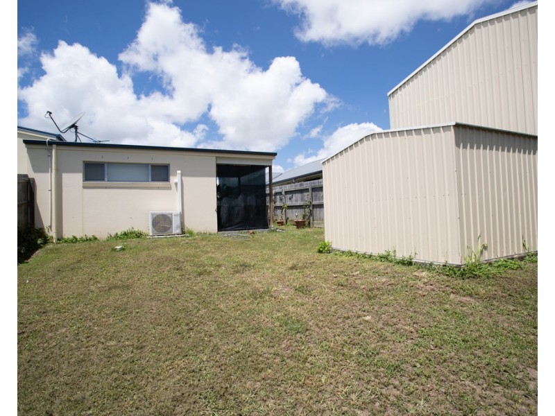 1 and 2/57 Phoenix Crescent, Rural View QLD 4740