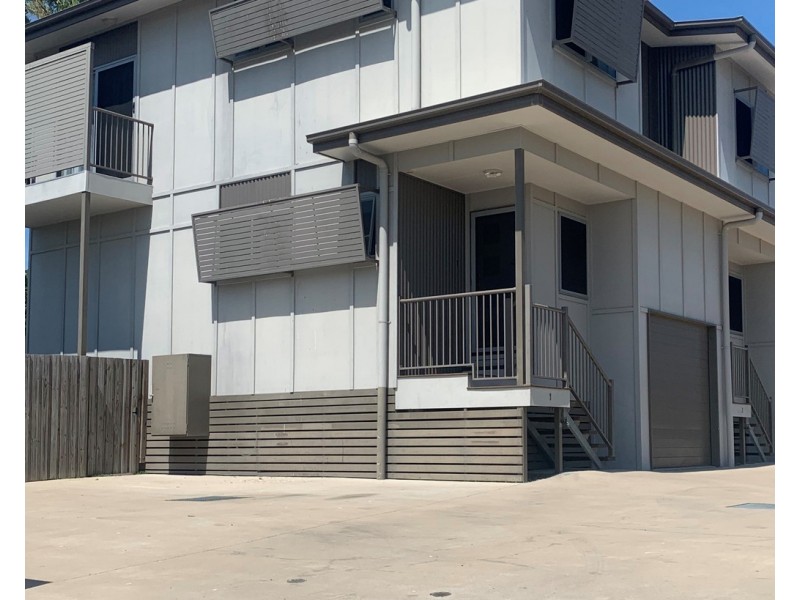 3/13 Symons Street, South Mackay QLD 4740