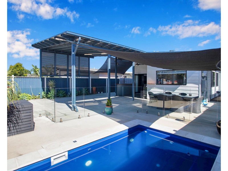 9 Jennifer Court, Bucasia QLD 4750
