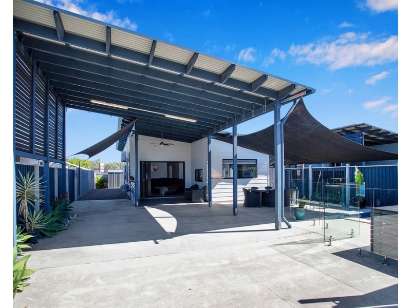 9 Jennifer Court, Bucasia QLD 4750