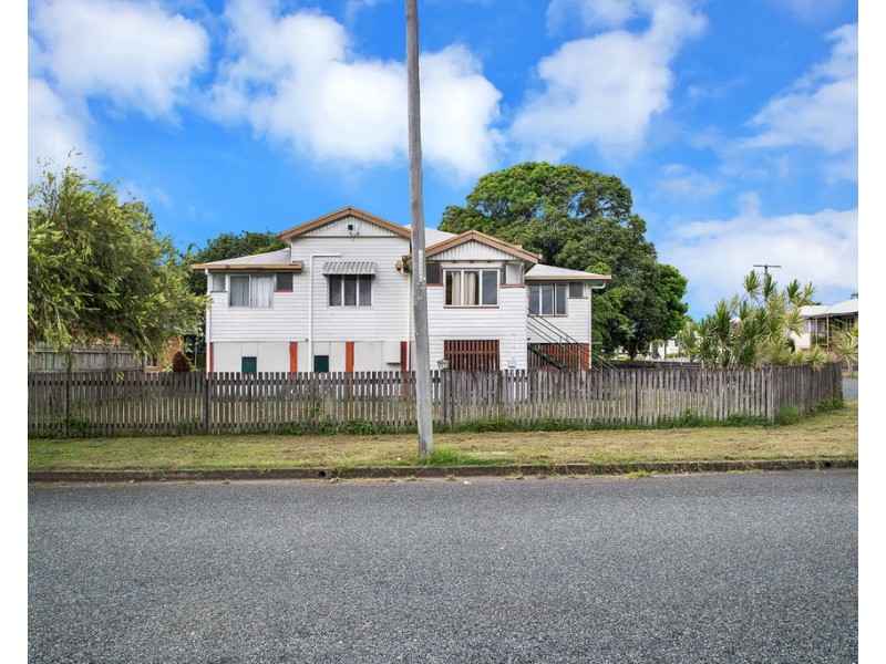 33 Keith Hamilton Street, West Mackay QLD 4740