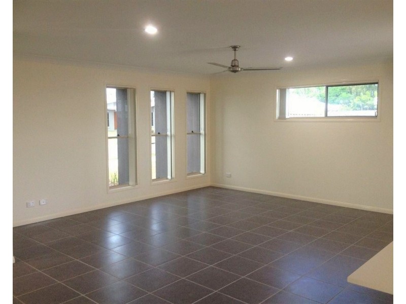 2/1 Galleon Circuit, Bucasia QLD 4750
