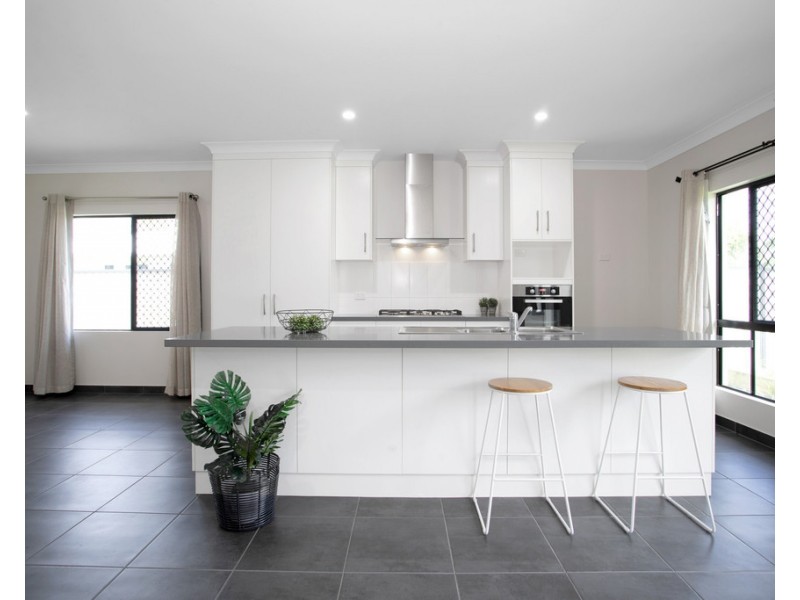 29 Dorothy Place, Mirani QLD 4754