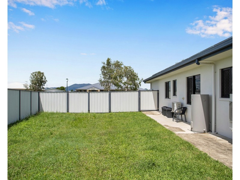29 Dorothy Place, Mirani QLD 4754