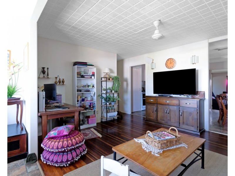 14 Chauvel Street, South Mackay QLD 4740