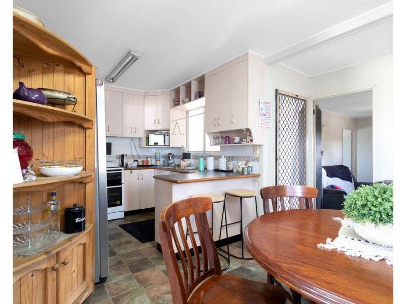 14 Chauvel Street, South Mackay QLD 4740