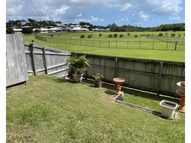 2/11 Collins Court, Eimeo QLD 4740