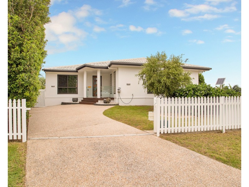 6 Jade Court, Glenella QLD 4740