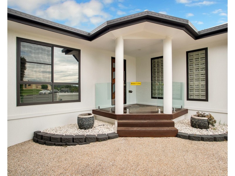 6 Jade Court, Glenella QLD 4740