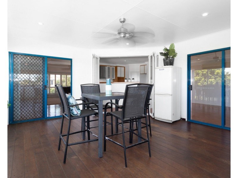 6 Jade Court, Glenella QLD 4740