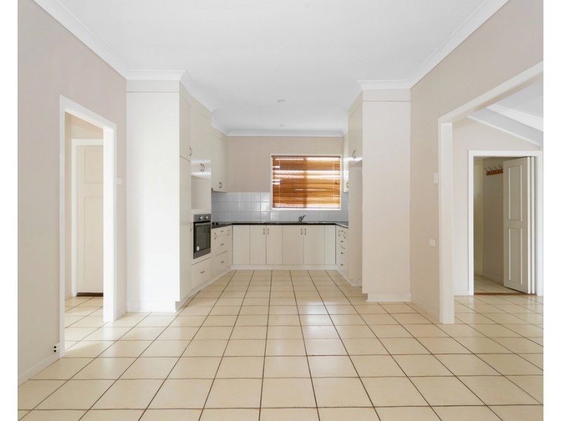 24 Adrian Street, West Mackay QLD 4740