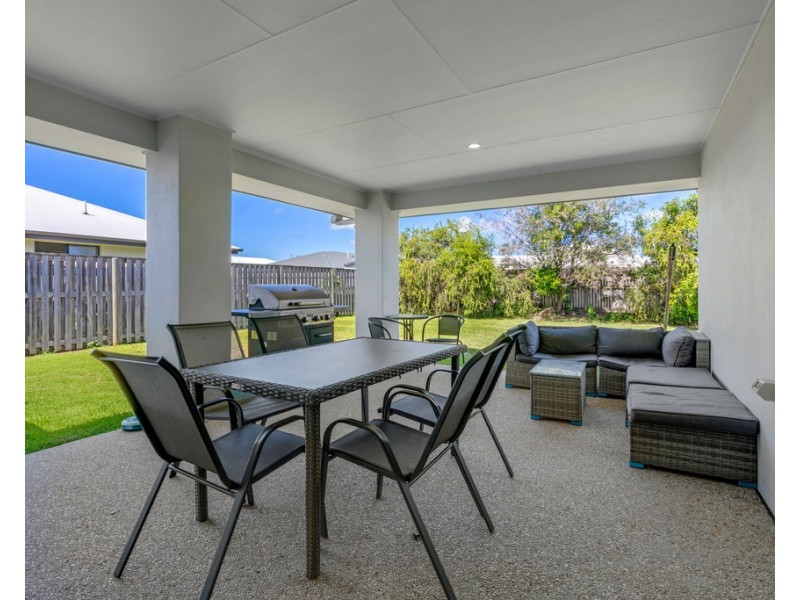 45 Galleon Circuit, Bucasia QLD 4750