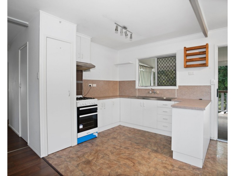 8 Pugsley Street, Walkerston QLD 4751