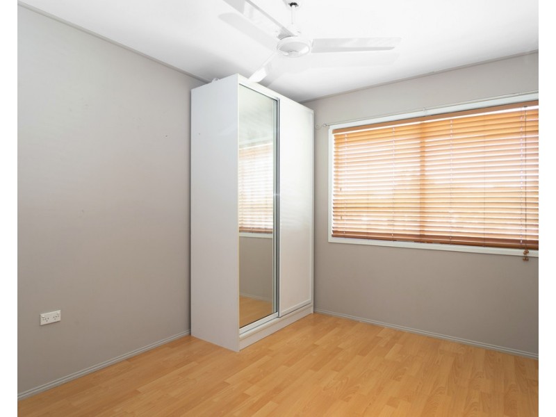 8 Pugsley Street, Walkerston QLD 4751