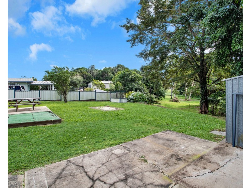 8 Pugsley Street, Walkerston QLD 4751