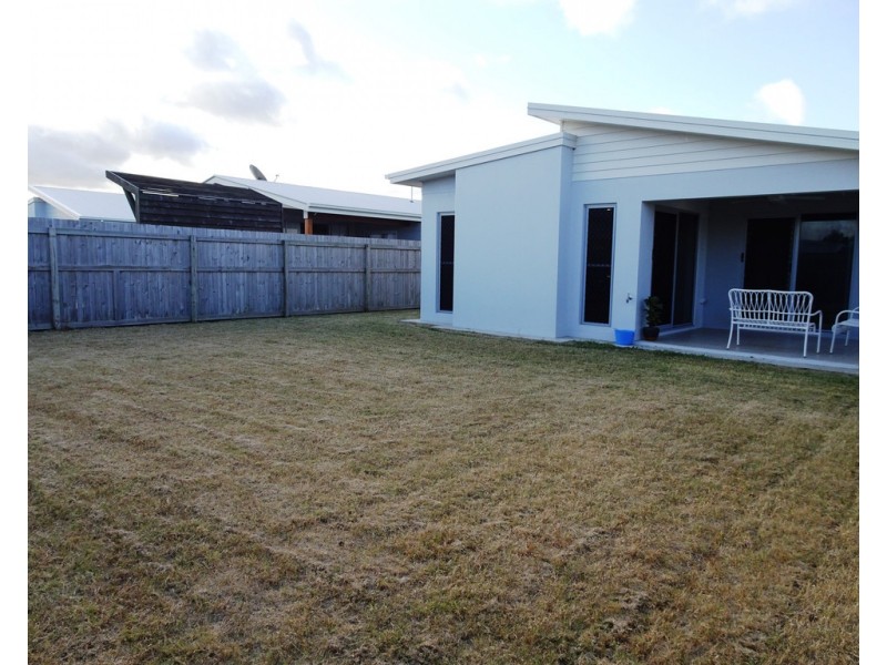 51 Primavera Blvd, Beaconsfield QLD 4740