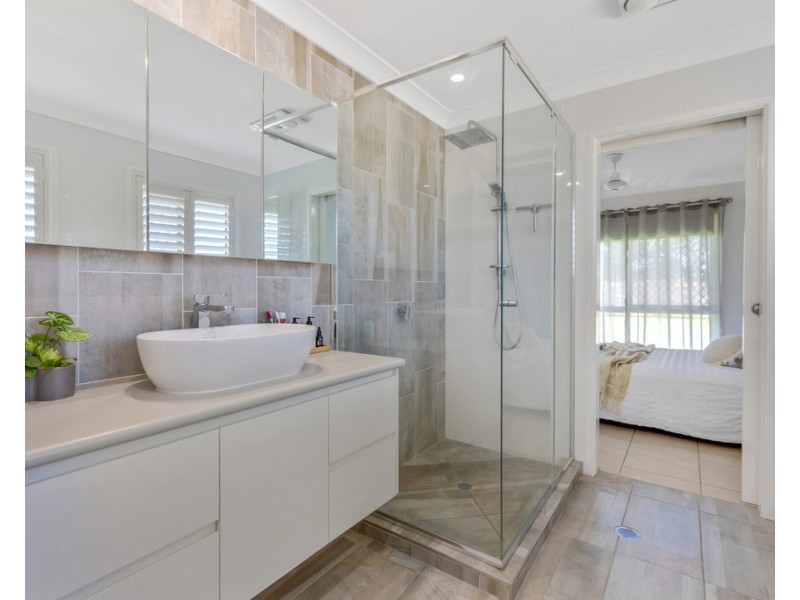 11 Hokins Court, Glenella QLD 4740