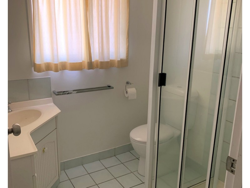 2/90 Milton Street, Mackay QLD 4740