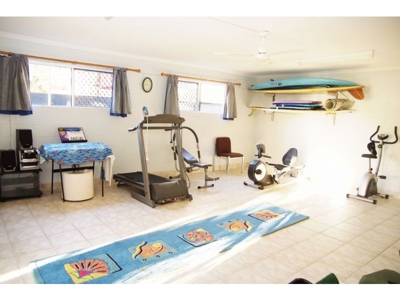 10 Hawk Street, Slade Point QLD 4740