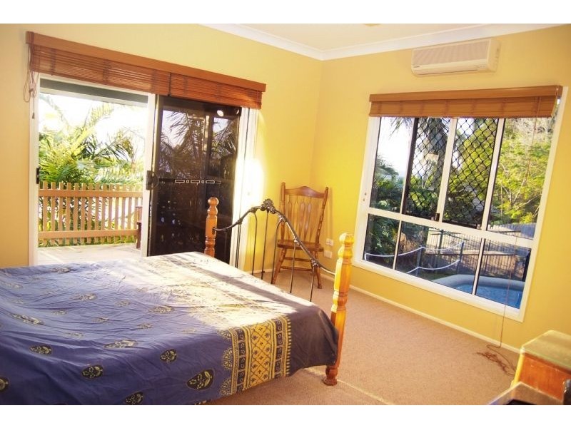 10 Hawk Street, Slade Point QLD 4740