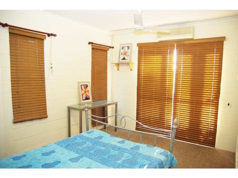 10 Hawk Street, Slade Point QLD 4740
