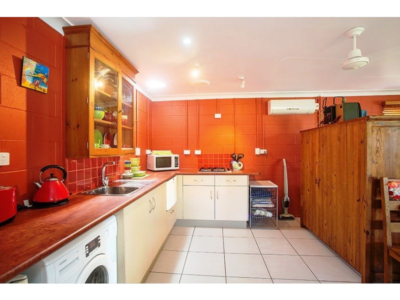 20 Paton Terrace, Slade Point QLD 4740