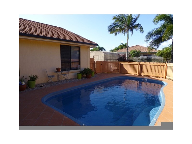 42 Kidston Ave, Rural View QLD 4740