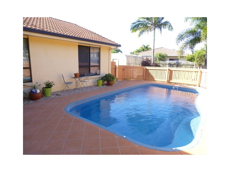 42 Kidston Ave, Rural View QLD 4740