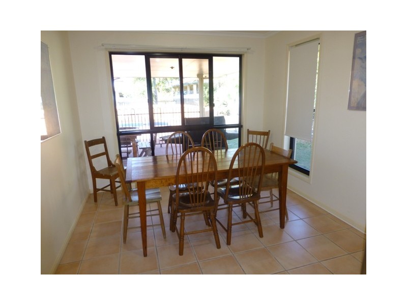 42 Kidston Ave, Rural View QLD 4740