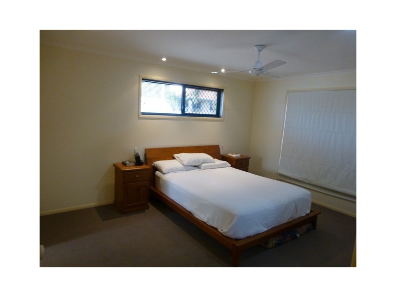 42 Kidston Ave, Rural View QLD 4740