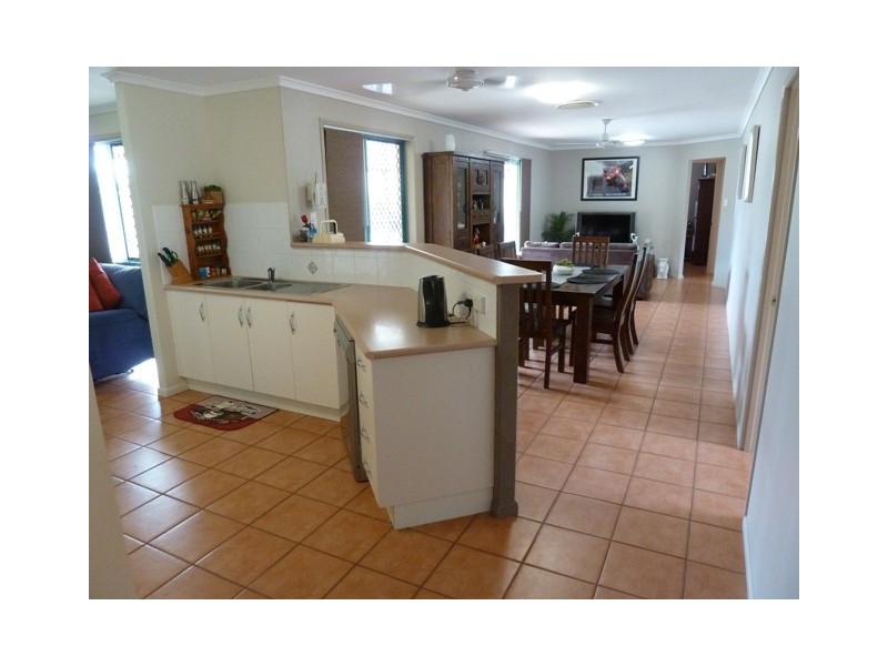 14 Allandale Street, South Mackay QLD 4740