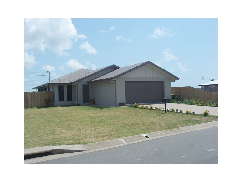 4 Fiona Ct, Mount Pleasant QLD 4740