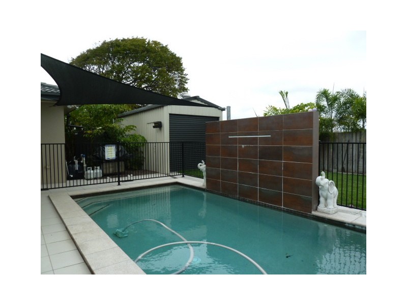 19 Debbiesue Drive, Mount Pleasant QLD 4740