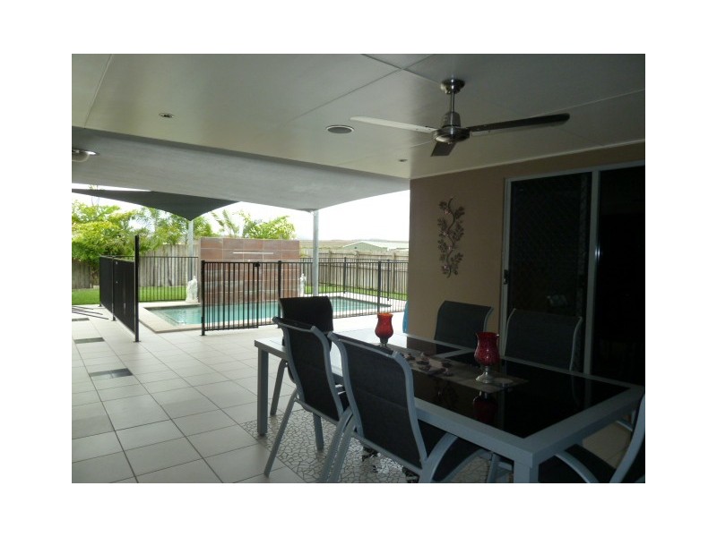 19 Debbiesue Drive, Mount Pleasant QLD 4740