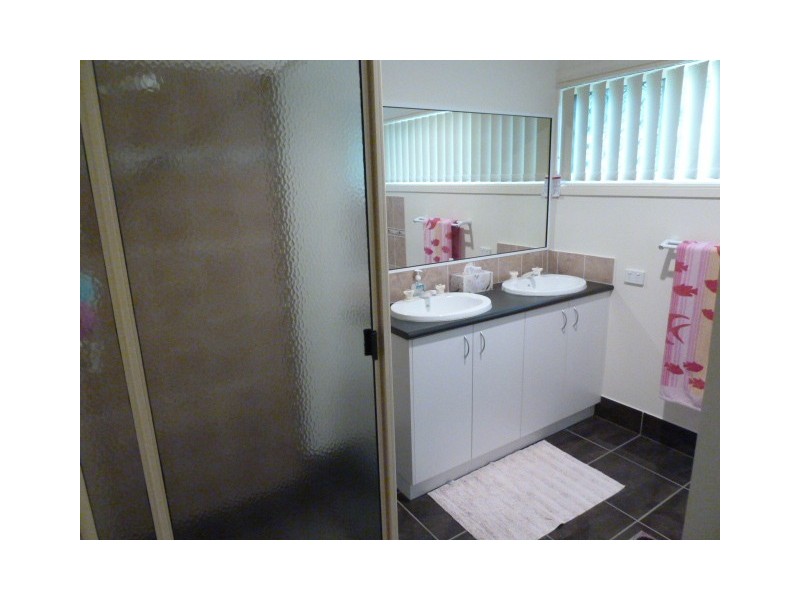 28 McCormack Street, Rural View QLD 4740